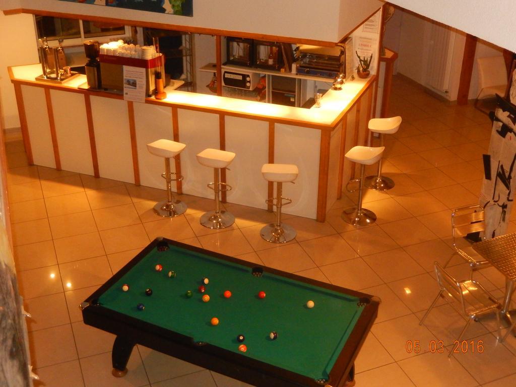 Hotel Eco Logis Espace Bellevue Séméac المظهر الخارجي الصورة