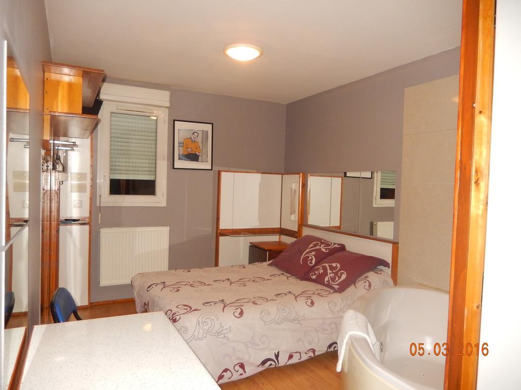 Hotel Eco Logis Espace Bellevue Séméac المظهر الخارجي الصورة