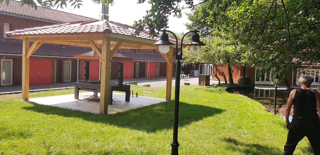 Hotel Eco Logis Espace Bellevue Séméac المظهر الخارجي الصورة