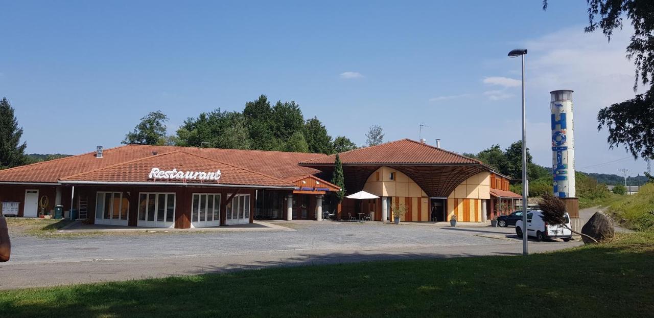 Hotel Eco Logis Espace Bellevue Séméac المظهر الخارجي الصورة